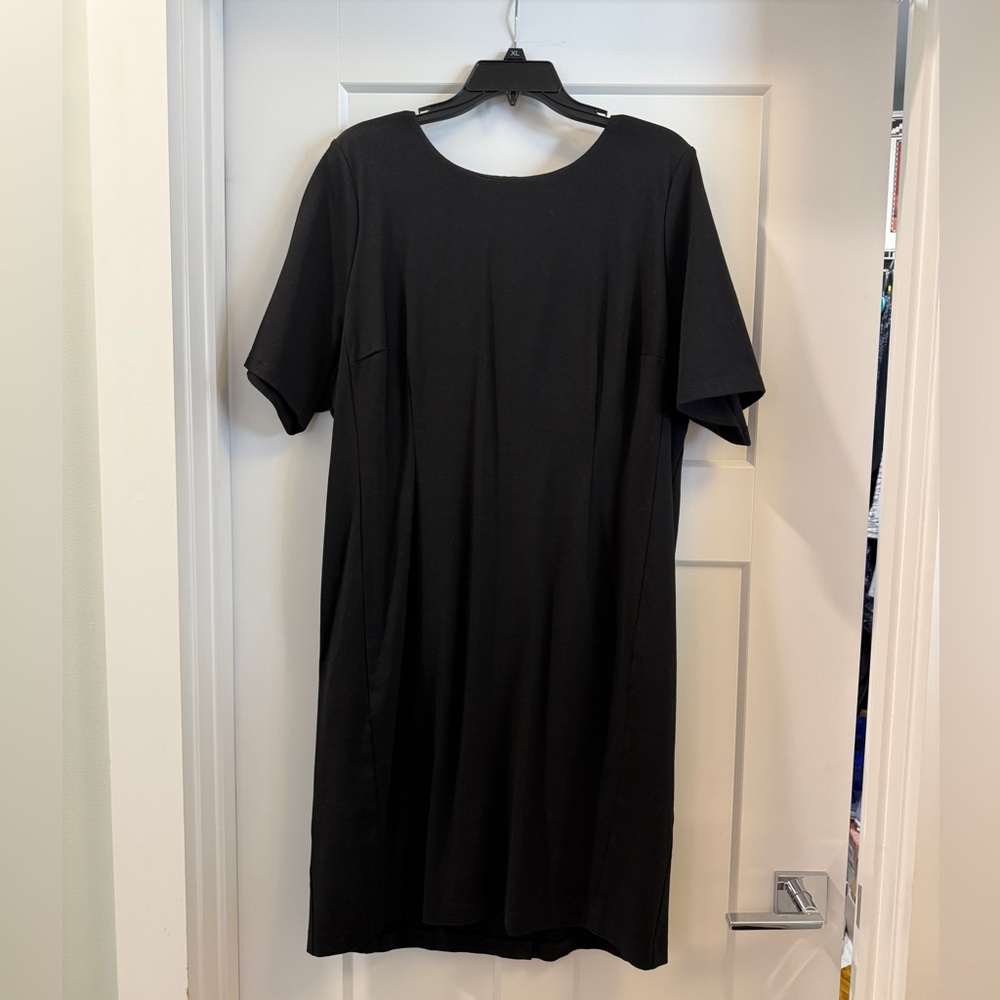 Black Short Sleeve Dress